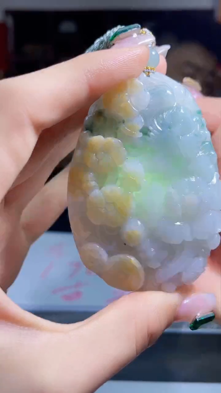 【闪购商品】翡翠吊坠(不含链)未镶嵌S83