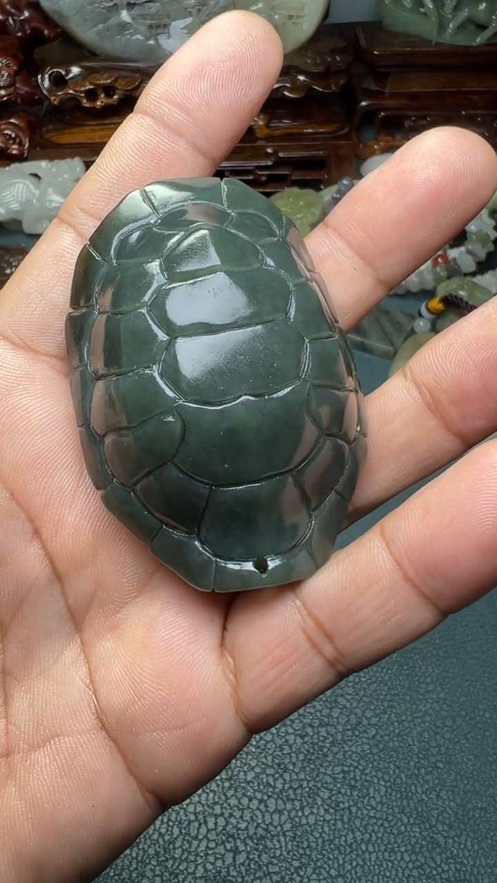 未镶嵌和田玉把件-