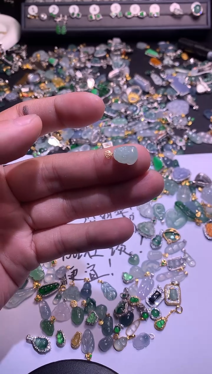 【闪购商品】翡翠吊坠(不含链)银S925镶嵌1