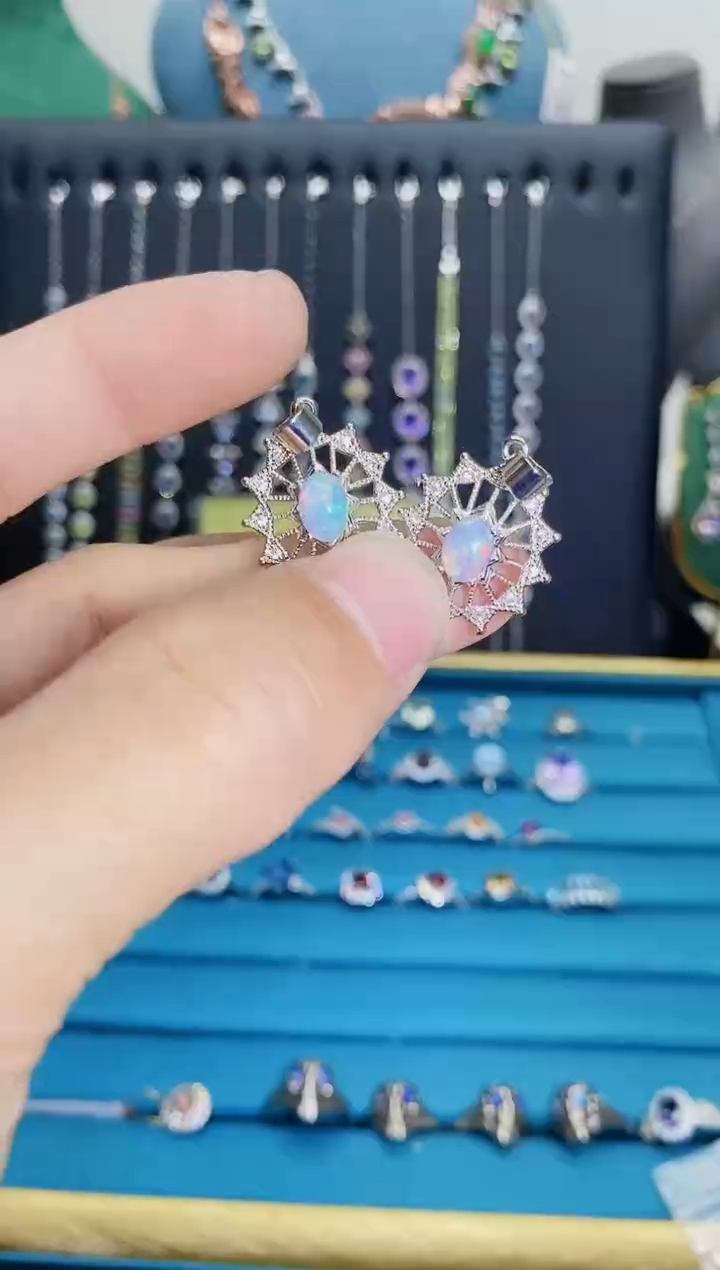 【闪购商品】欧泊手链银S925镶嵌1121