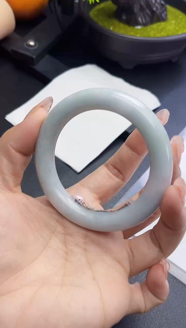 【闪购商品】翡翠手镯未镶嵌翡翠1