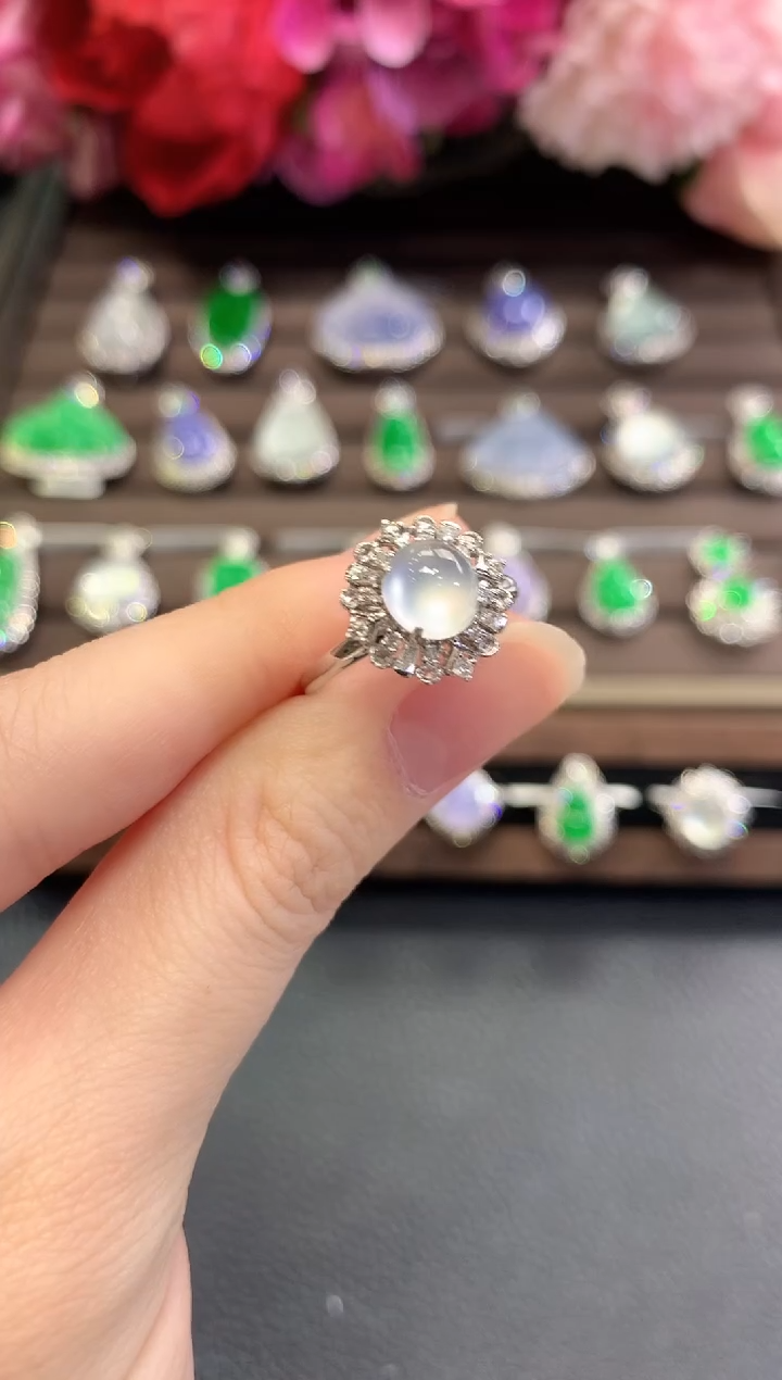 18K金镶嵌戒指翡翠秋日珠宝Q69