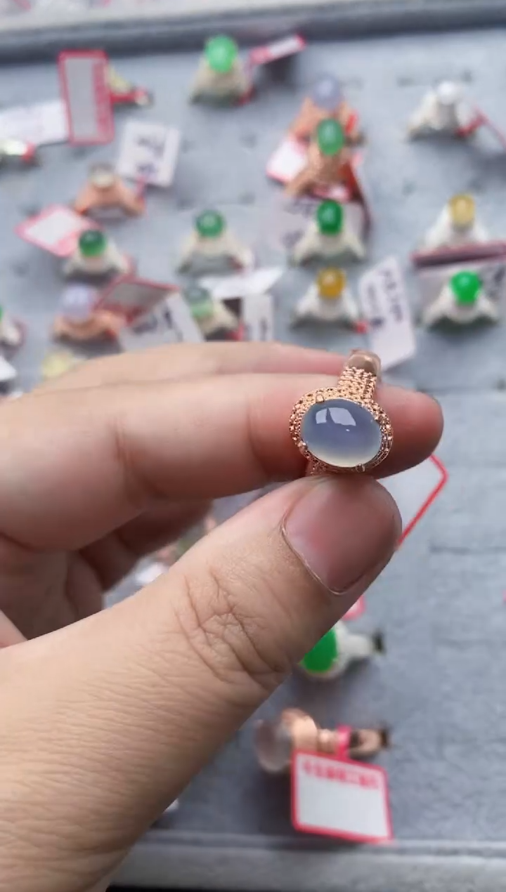 翡翠未镶嵌戒指1515---78