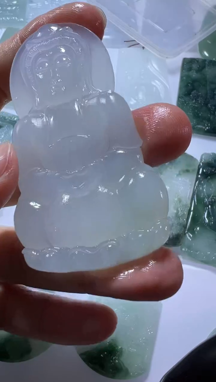 未镶嵌定制翡翠观音