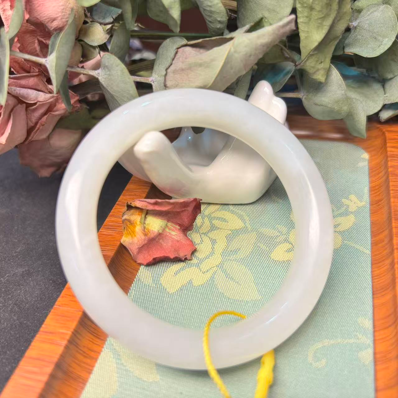 新疆和田白玉手镯