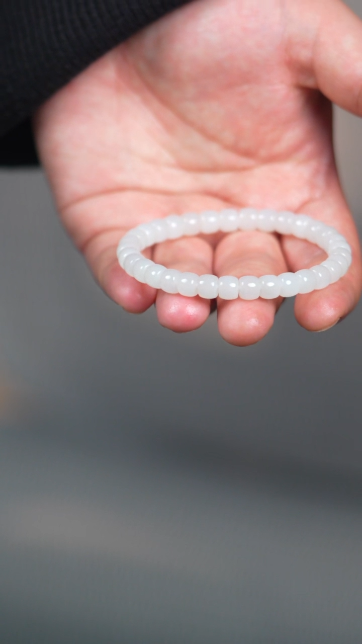 未镶嵌手链和田玉7mm黑山无黑点高白