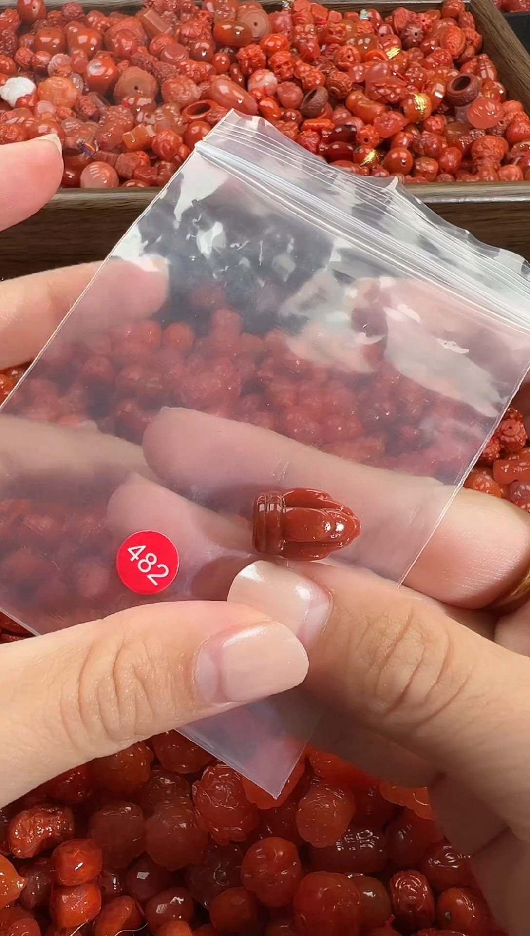 颈饰未镶嵌南红玛瑙1