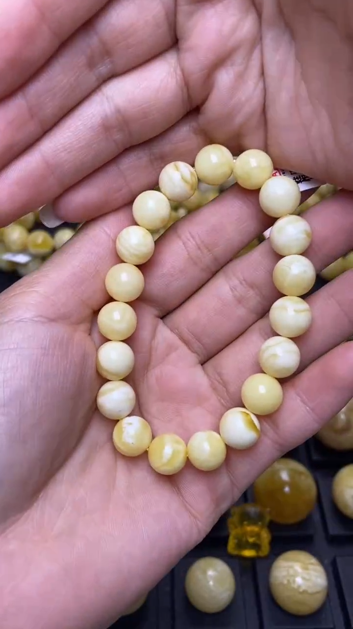 未镶嵌琥珀裸石葵.106