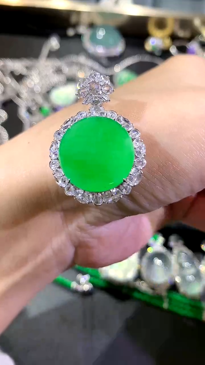 【闪购商品】翡翠吊坠(不含链)18K金镶嵌143-圆牌