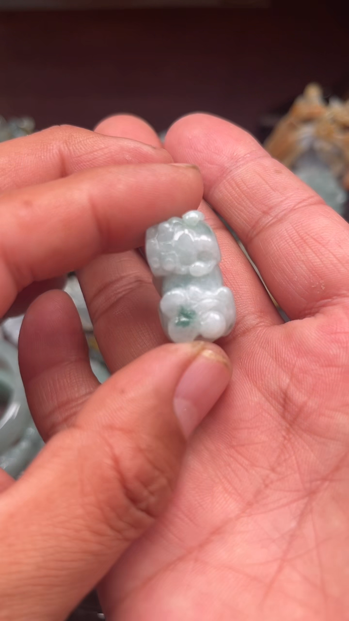 【闪购商品】翡翠颈饰未镶嵌貔貅