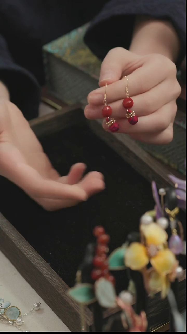 刺绣湘传礼纯手工耳饰