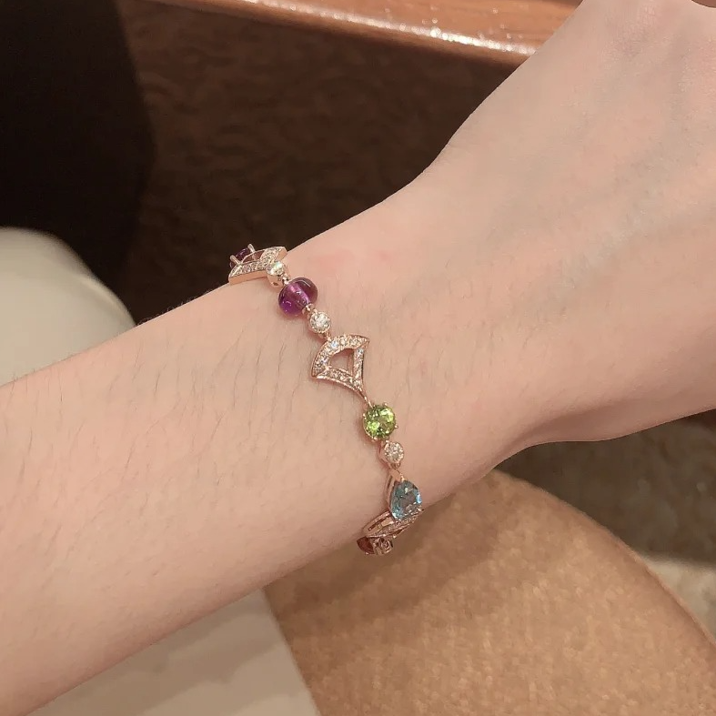 99新 BVLGARI/宝格丽 小花攀攀钻石 玫瑰金 宝格丽divas 彩宝手链