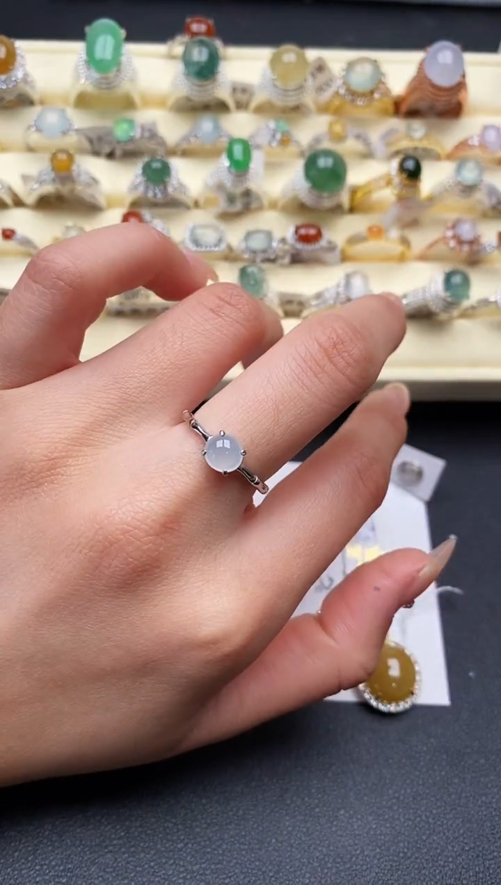 【闪购商品】翡翠戒指银S925镶嵌2222222+4