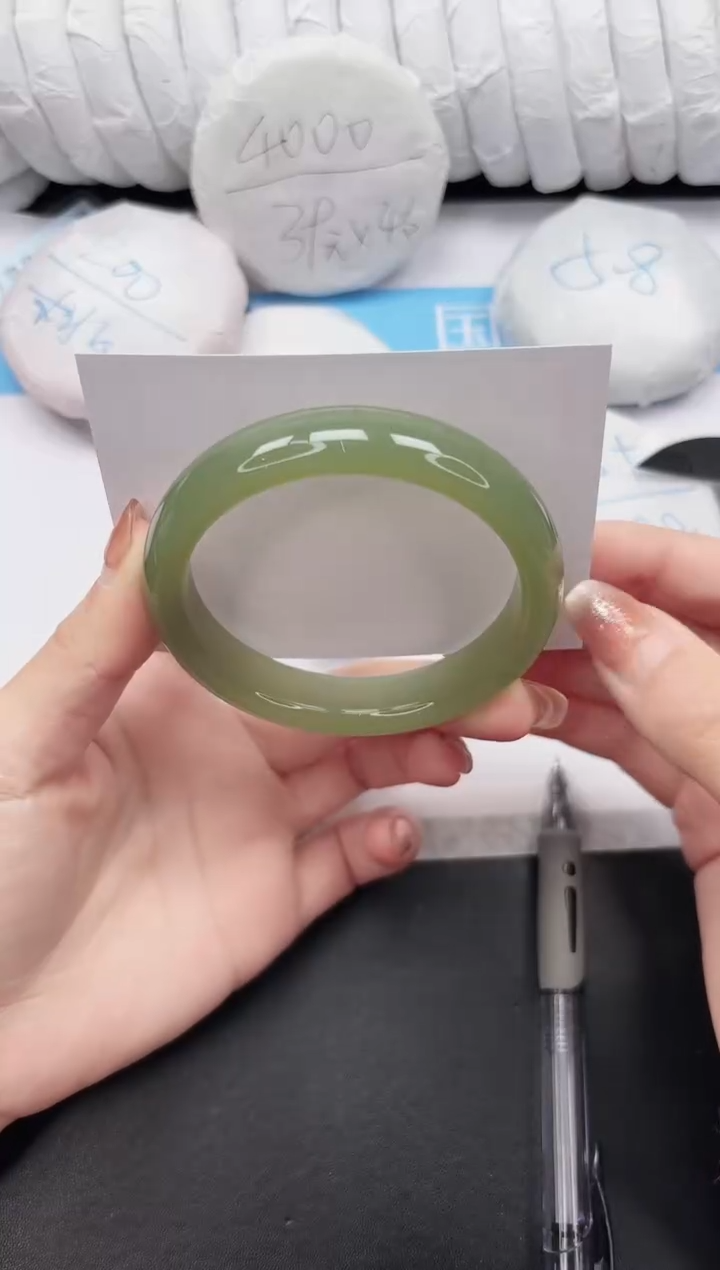 未镶嵌手镯石英质玉31-61.4QHS