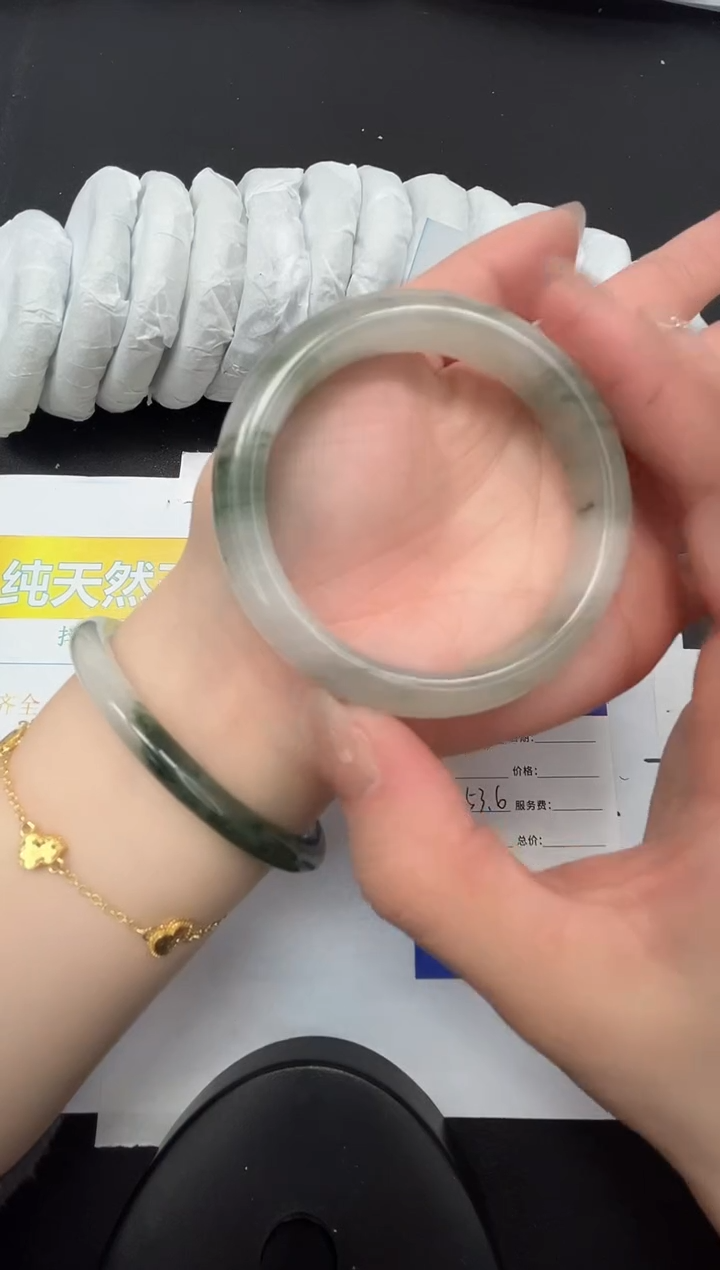【闪购商品】石英质玉手镯合金138-53.6