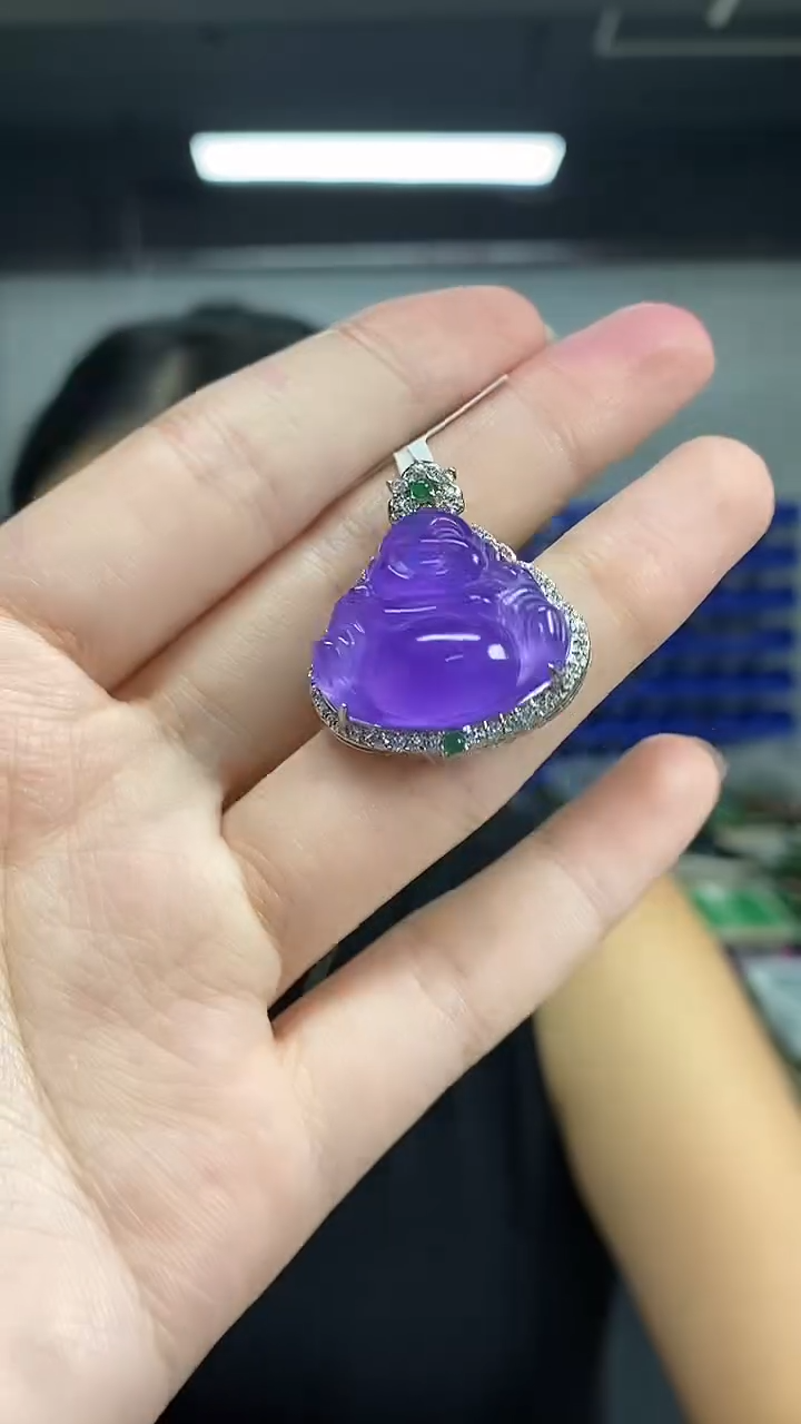 颈饰未镶嵌翡翠多样性发其一颜色微差