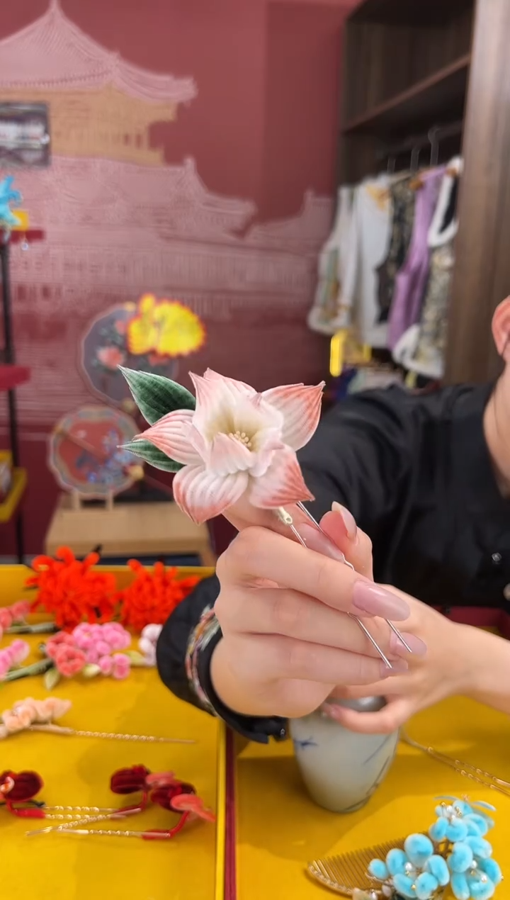 【闪购商品】刺绣 非遗绒花（发饰）