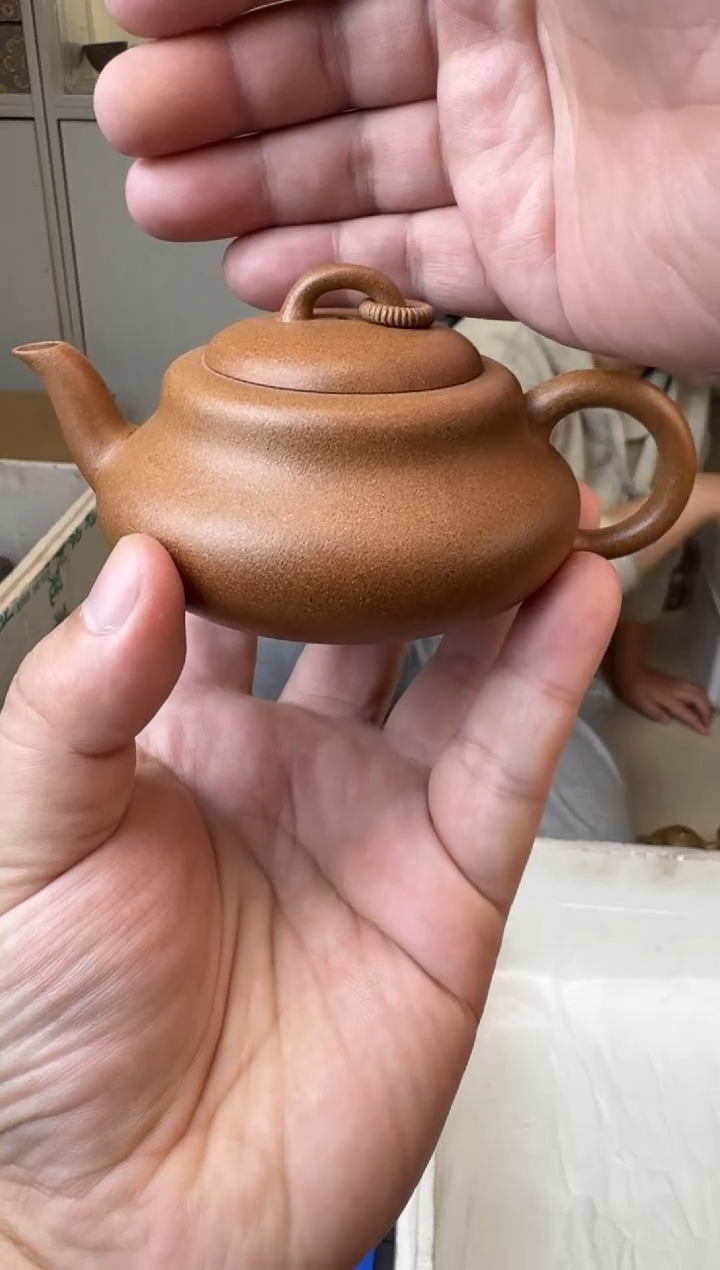 茶壶紫砂力*福禄-超精工半手-矿标级老宕口桃花泥-容量:190CC