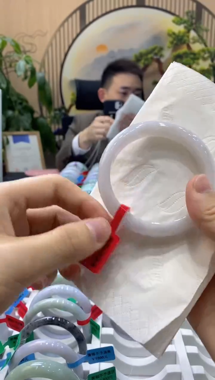【闪购商品】翡翠手镯未镶嵌00002477