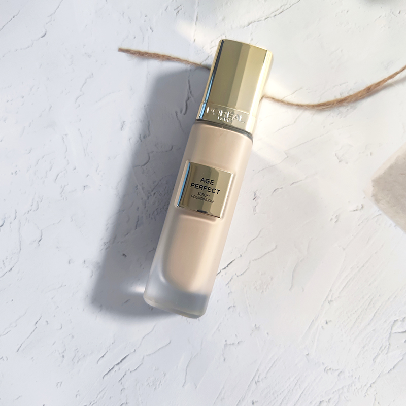 双12【小金牌/吸油棒】欧莱雅金致臻颜粉底液柔光无瑕持妆轻透