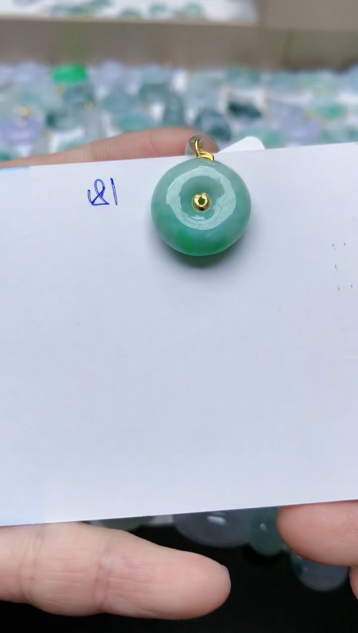 【闪购商品】翡翠颈饰18K金镶嵌天然翡翠A货    