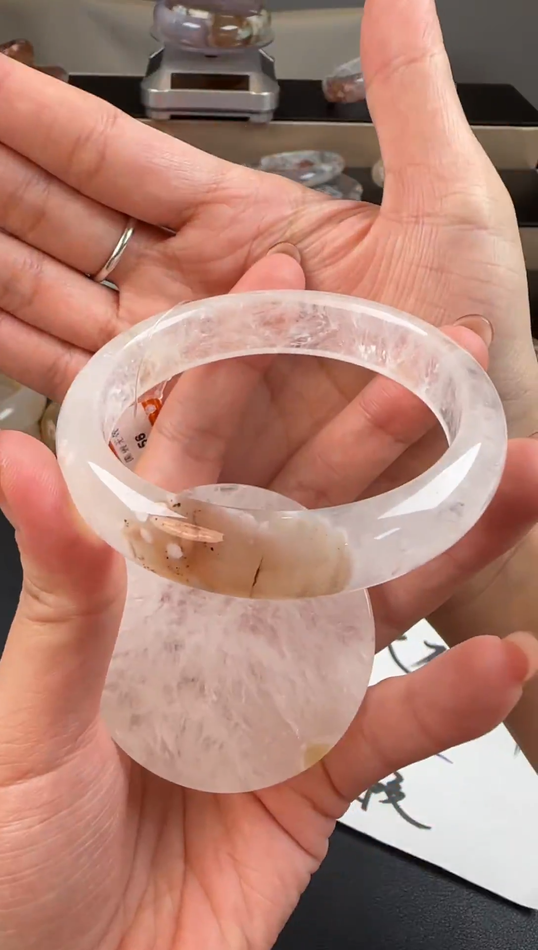 未镶嵌手镯石英质玉樱花玛瑙