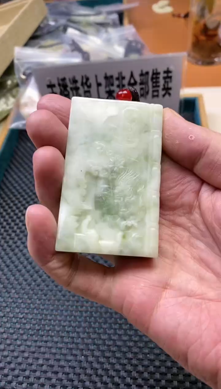 【闪购商品】蛇纹石玉其它未镶嵌多样性发货一个