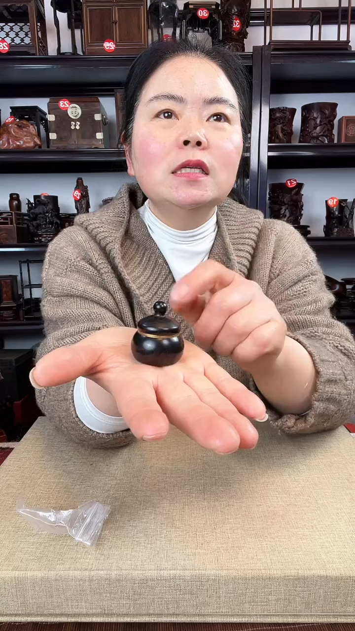 【闪购商品】木152瑕疵老李红木工艺品