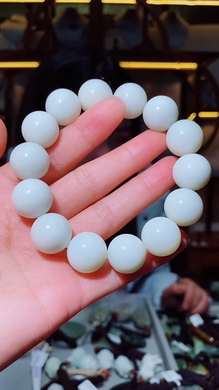 未镶嵌和田玉手串卡16