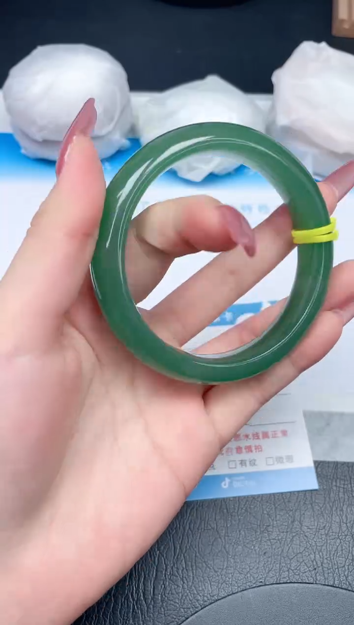 【闪购商品】石英质玉手镯未镶嵌271-60