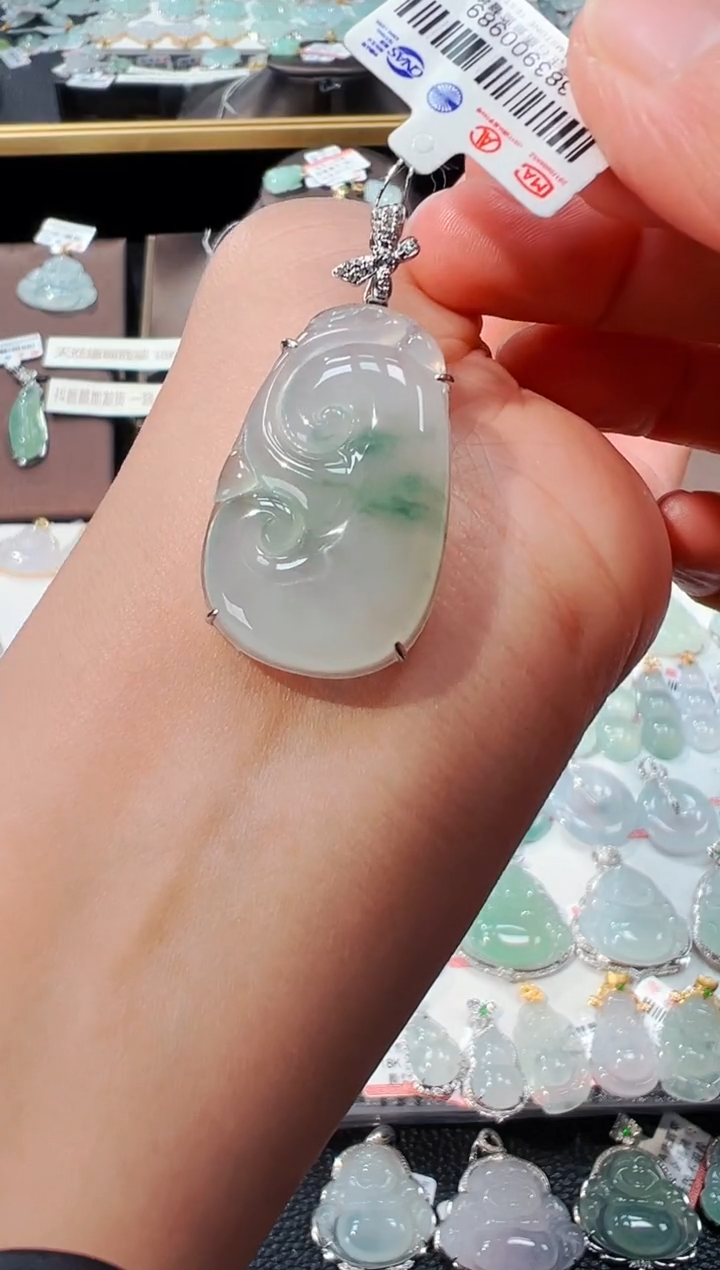 【闪购商品】翡翠吊坠(不含链)18K金镶嵌如意吊坠989