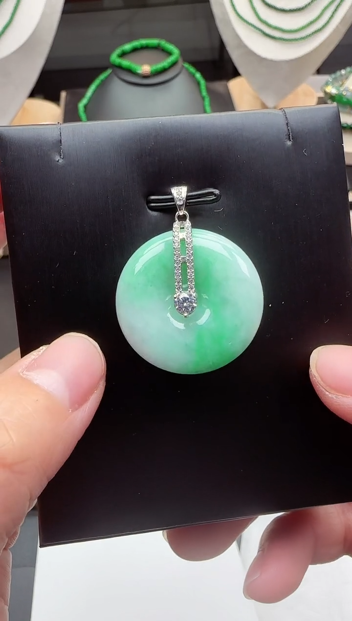 【闪购商品】翡翠吊坠(不含链)银S925镶嵌【海莎一口翠】翡翠挂件1