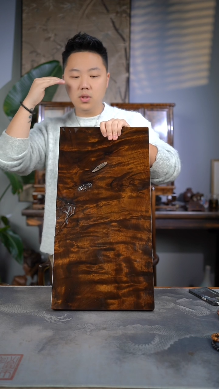 【闪购商品】金丝楠木雕435号阴沉木满花纹山水茶盘