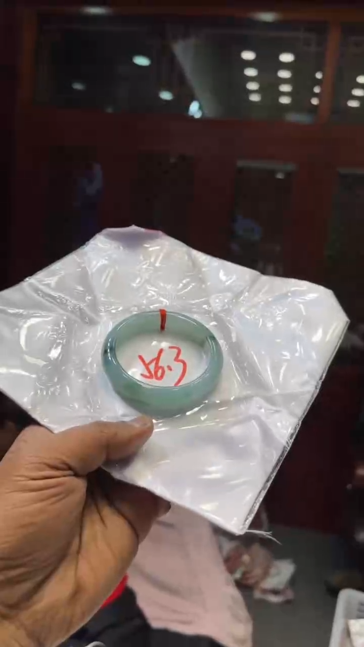 【闪购商品】翡翠手镯未镶嵌手镯
