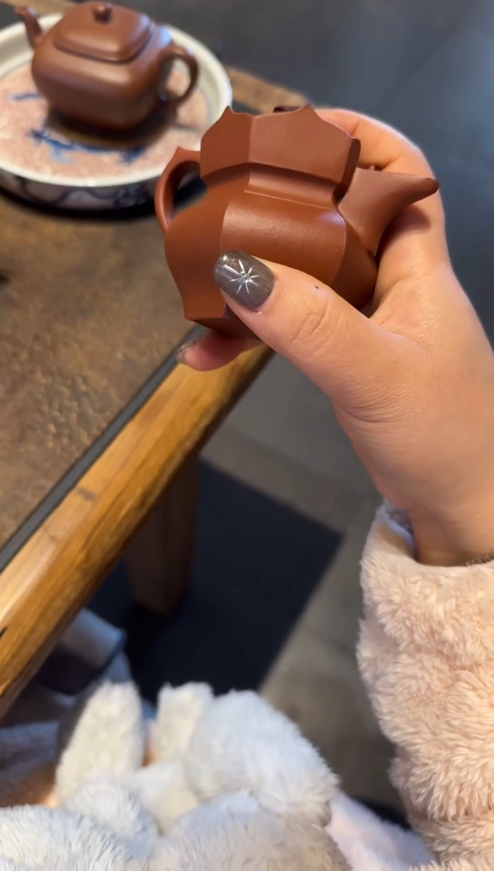 【闪购商品】紫砂茶壶朱泥小僧帽 135cc