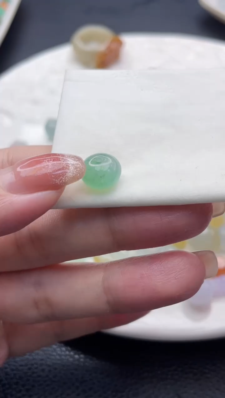 【闪购商品】定制翡翠未镶嵌珠子