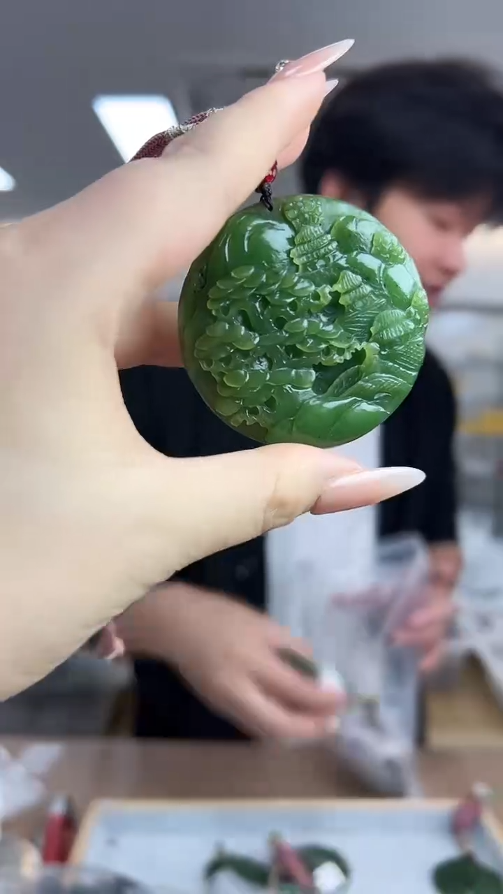 【闪购商品】和田玉山水未镶嵌吊坠