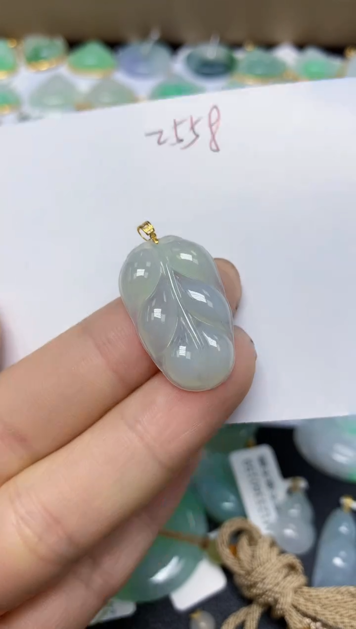 【闪购商品】翡翠挂件18K金镶嵌 天然翡翠A货