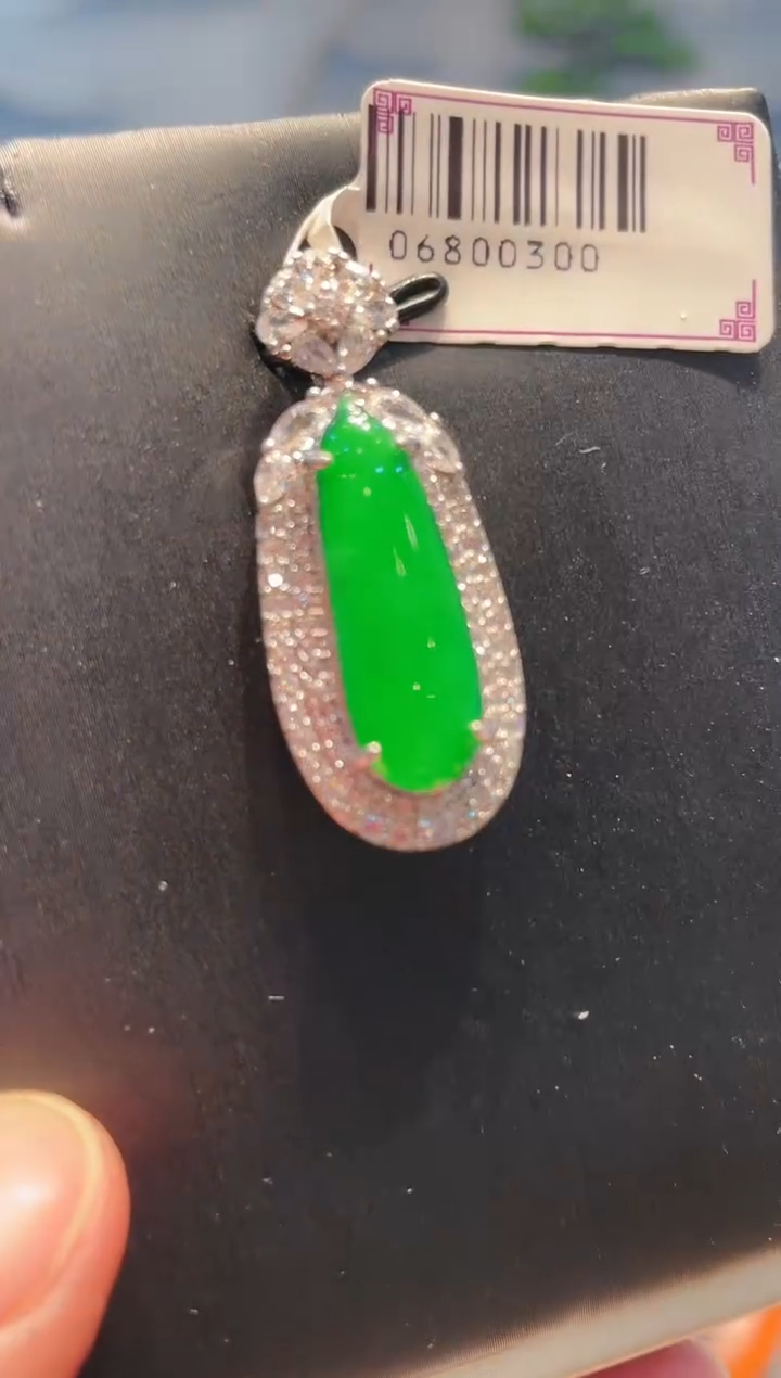 【闪购商品】翡翠颈饰未镶嵌A17天然A货翡翠