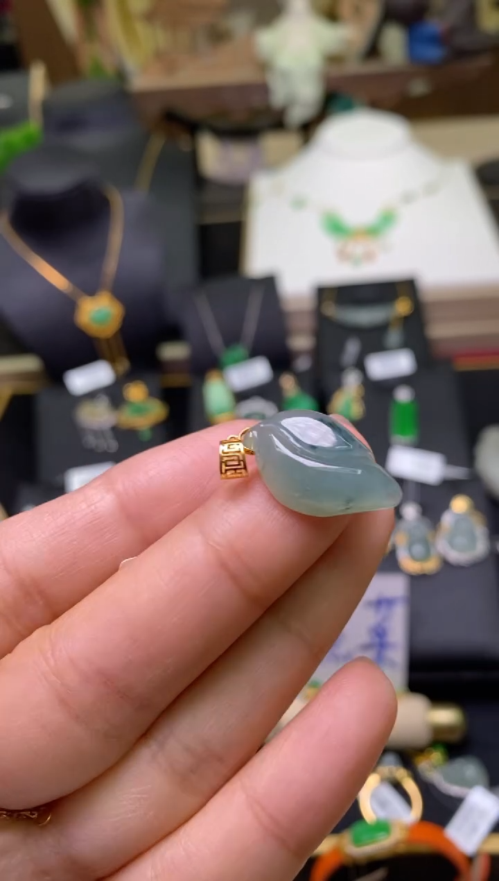 【闪购商品】翡翠颈饰18K金镶嵌净货16196