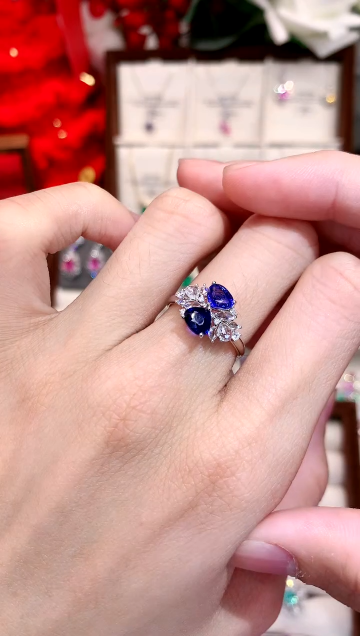 【闪购商品】蓝宝石戒指18K金镶嵌1.72ct/天然宝石/七天无理由