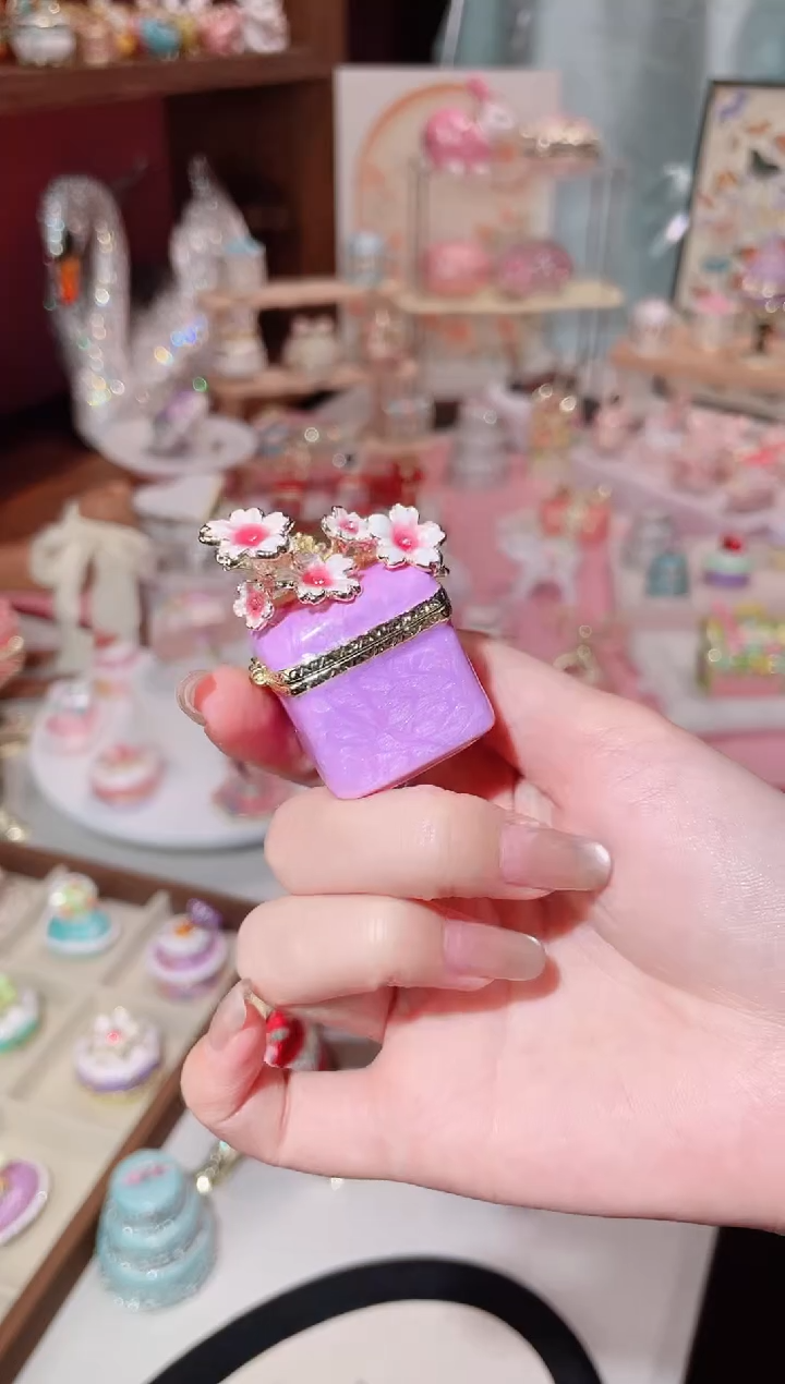 锌合金易尚宝珐琅彩首饰盒