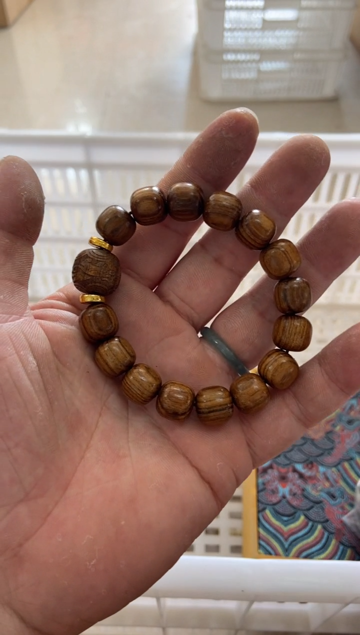 杯无运费险有瑕疵的摄影的产品有使用过的痕迹有点脏介意勿拍