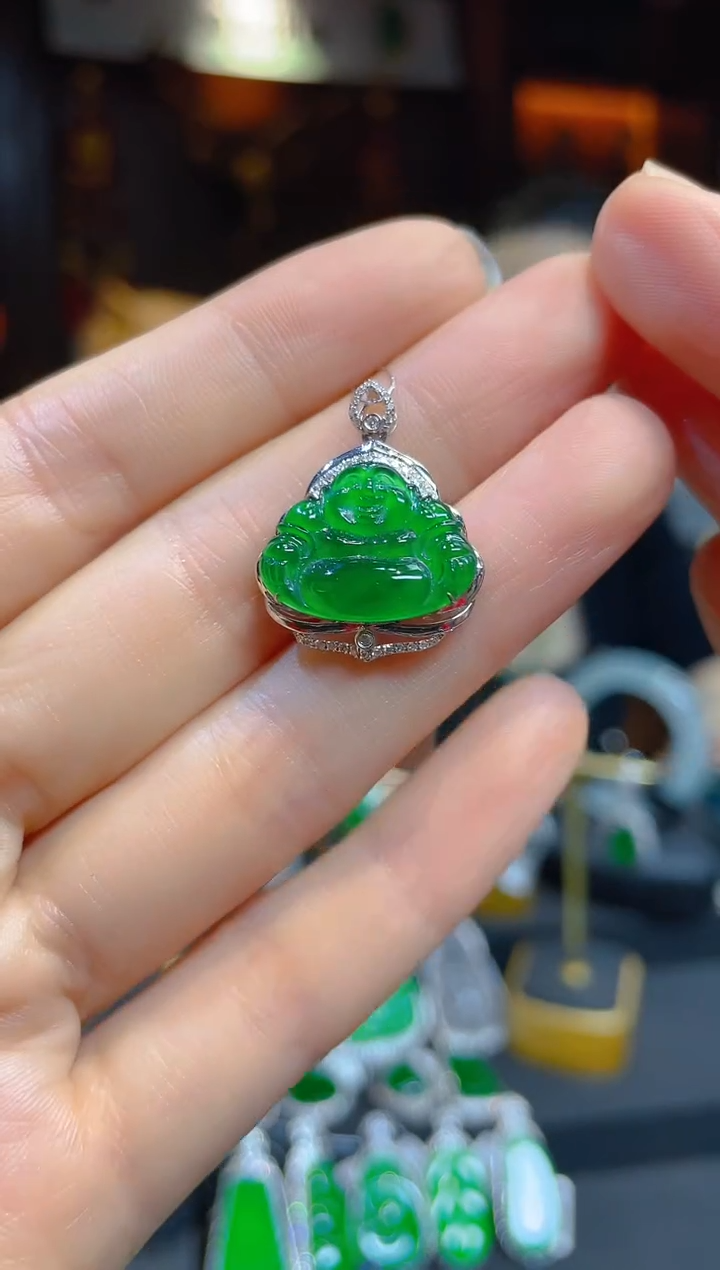 【闪购商品】翡翠颈饰18K金镶嵌118542天然A货翡翠佛公