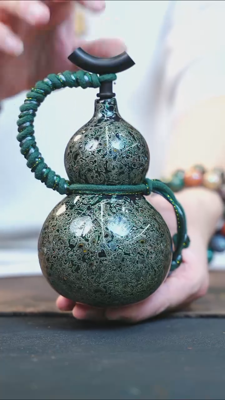 【闪购商品】RU176漆艺酒葫芦不包手串及旋转底座