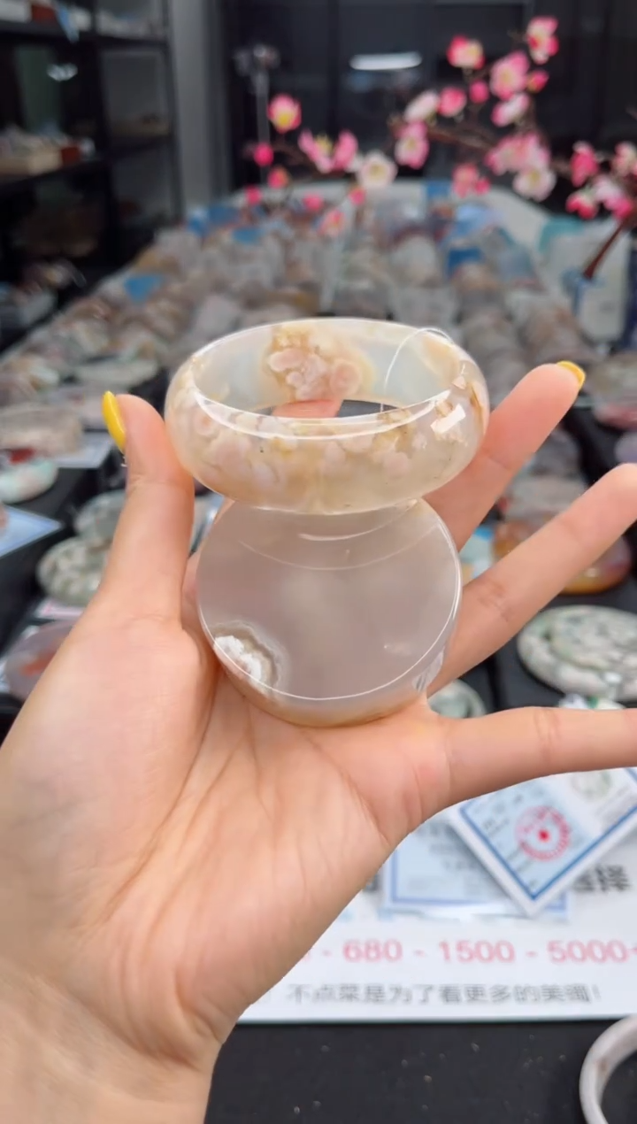 石英质玉未镶嵌手镯57圈口（赠送镯心）6330060