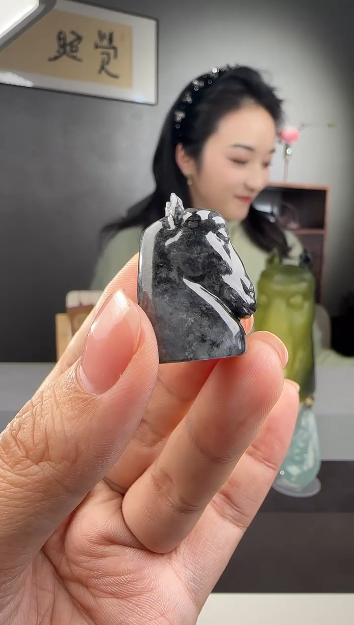 颈饰未镶嵌翡翠多样性发1