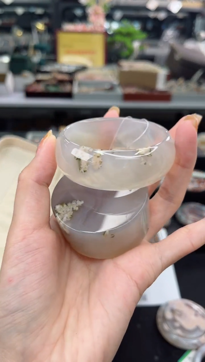 【闪购商品】石英质玉手镯未镶嵌54圈口（赠品镯心）3232076