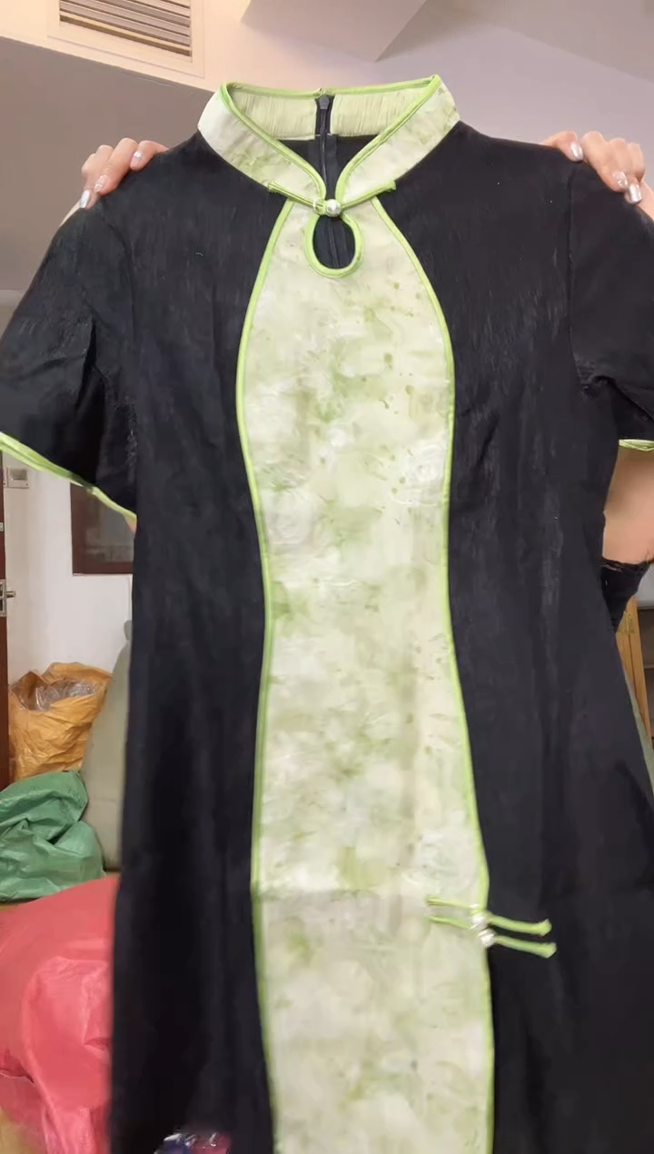 用****5裙子  XL   125斤以里