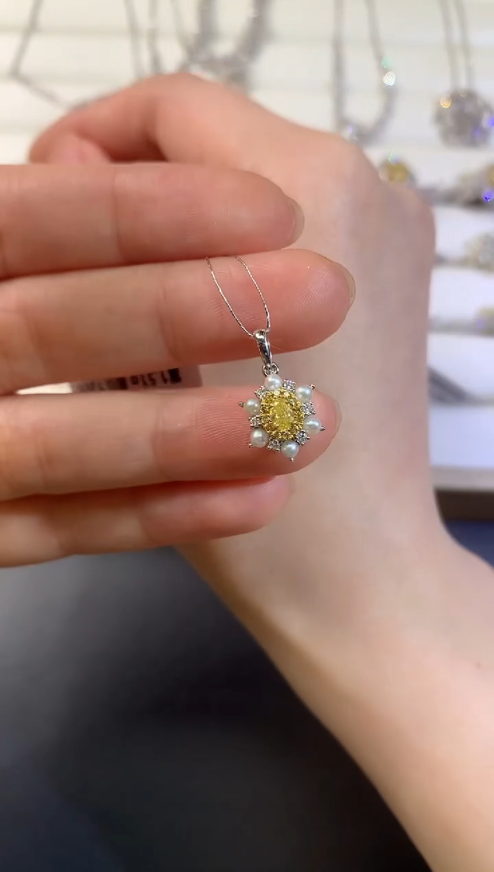 【闪购商品】吊坠18K金镶嵌钻石E141|2380